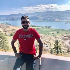 Meet your Posher, Akash